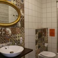 Фотографии отеля Zolotoy Lev Hotel on 6-ya Sovetskaya