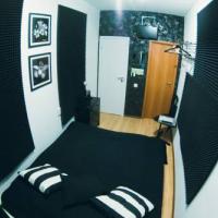 Фотографии отеля 7 Fridays Hostel