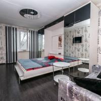 Hotel photos Apartments on Aleksandrovskoy fermi 5